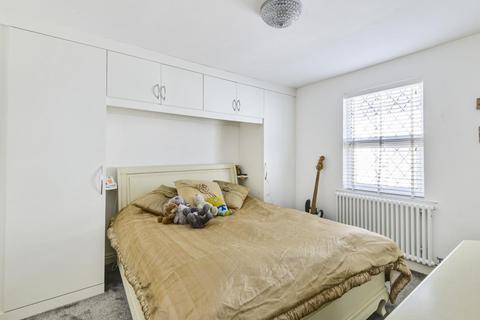 9 Kent Road, West Wickham, BR4 0JL