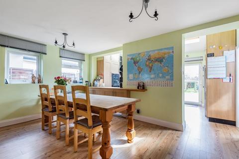 23 Birbetts Road, London, SE9 3NG