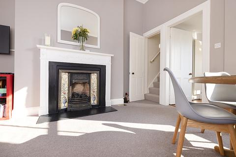 81 Colinton Road, Merchiston, Edinburgh, EH10 5DF
