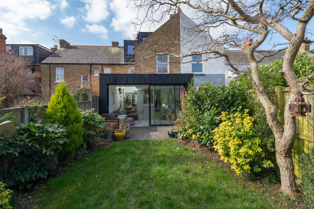 Clare Road, Whitstable, Kent 4 bed terraced house £700,000