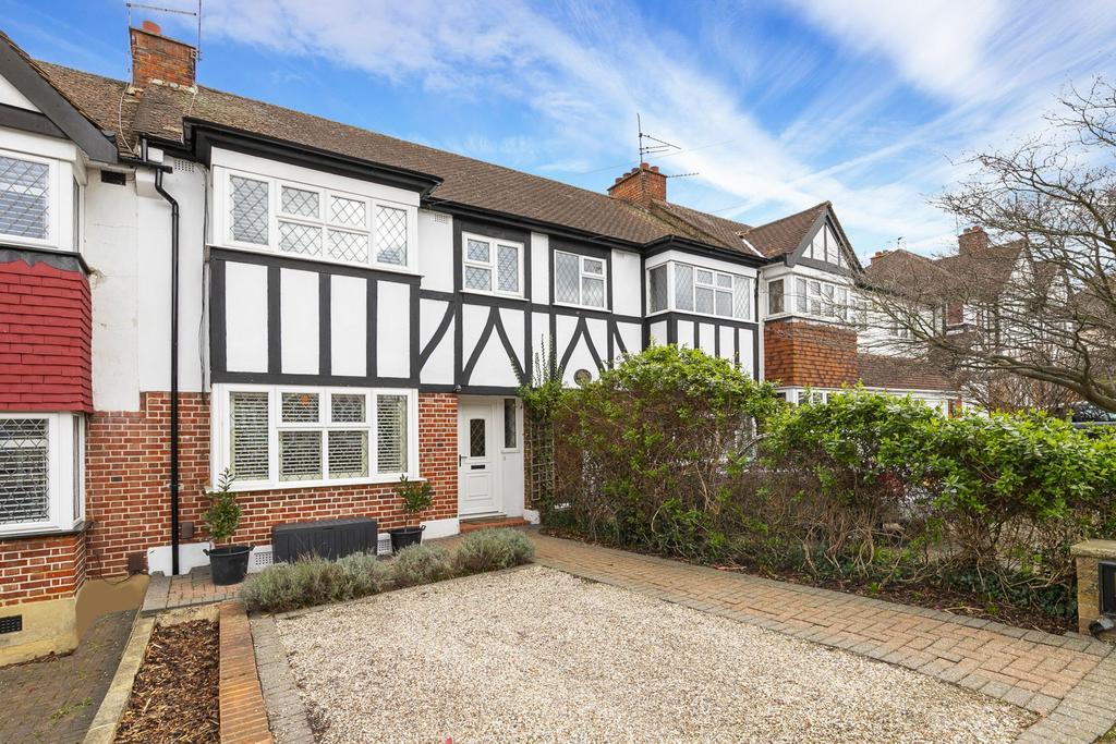 Rous Road, Buckhurst Hill, IG9 3 bed terraced house £650,000