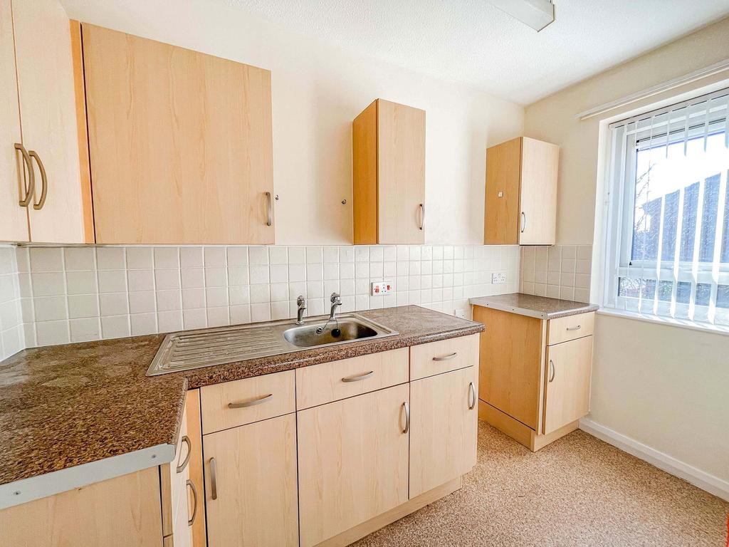 Lynton Court, Hartlepool, Hartlepool, Durham, TS26 0XN 1 bed flat £