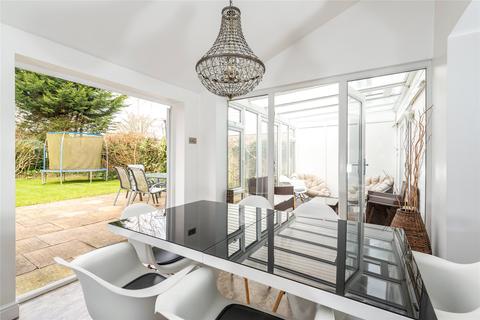 42 Farthing Drive, Letchworth Garden City, SG6 2TR