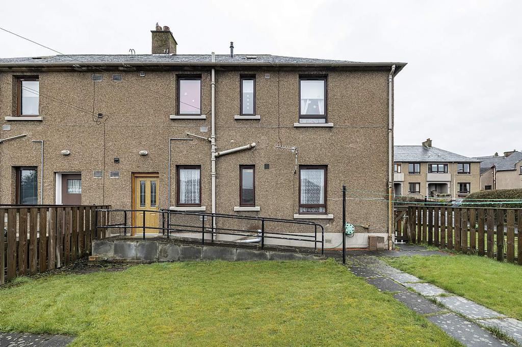 1 Forthill Terrace, Jedburgh TD8 6HS 2 bed ground floor flat £80,000
