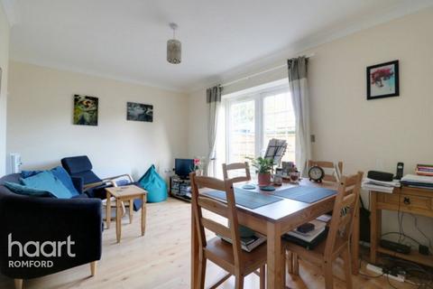 1 bedroom apartment to rent, George Street, Romford