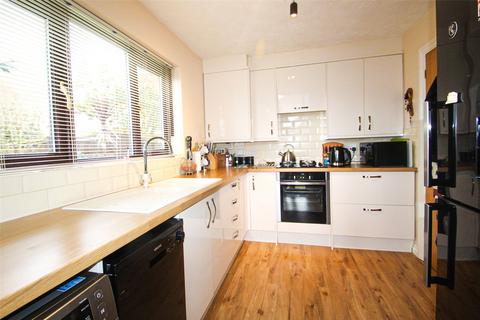 3 bedroom detached house for sale, Barton Drive, Hamble, Southampton, Hampshire, SO31