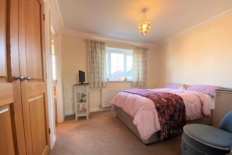 9 Bevan Close, Deal, CT14 9FW