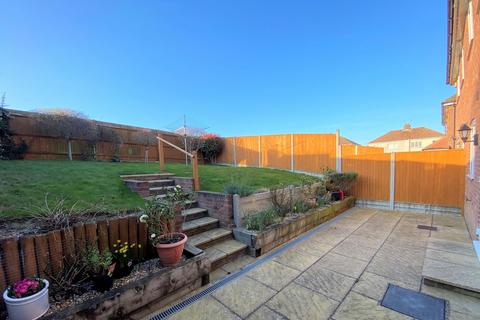 9 Bevan Close, Deal, CT14 9FW