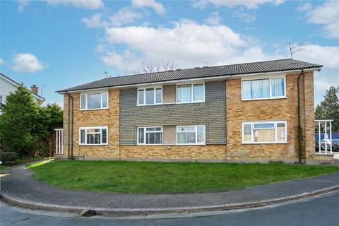 25 Ashlyn Close, Bushey, WD23 2EJ