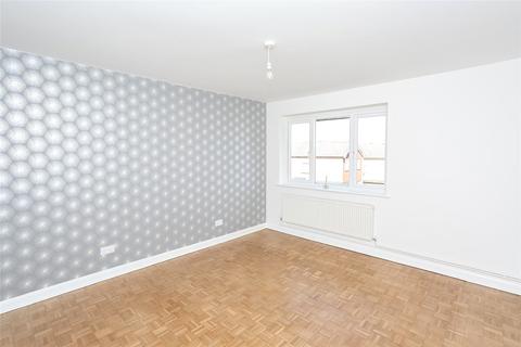 25 Ashlyn Close, Bushey, WD23 2EJ
