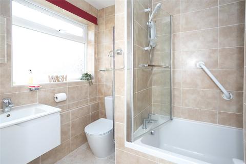 25 Ashlyn Close, Bushey, WD23 2EJ