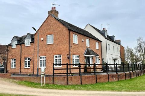 73 Bluemels Drive, Wolston, Coventry, CV8 3LN