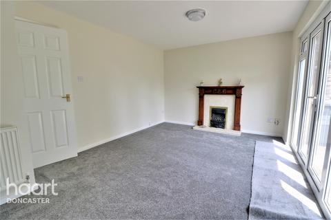 67 Tranmoor Lane, Armthorpe, Doncaster, DN3 3DA