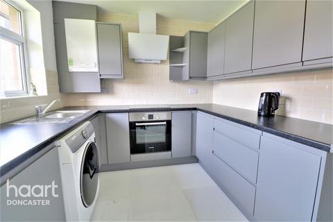 67 Tranmoor Lane, Armthorpe, Doncaster, DN3 3DA