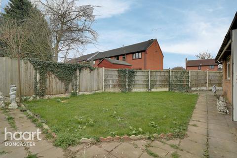 67 Tranmoor Lane, Armthorpe, Doncaster, DN3 3DA