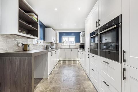 7 Canon Road, Bromley, BR1 2SJ