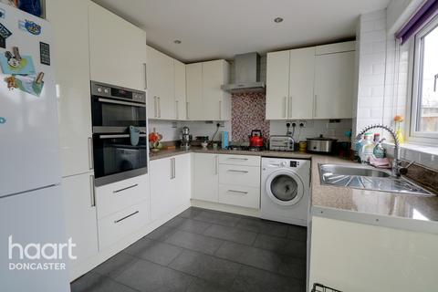 14 Church Croft, Edenthorpe, Doncaster, DN3 2PA