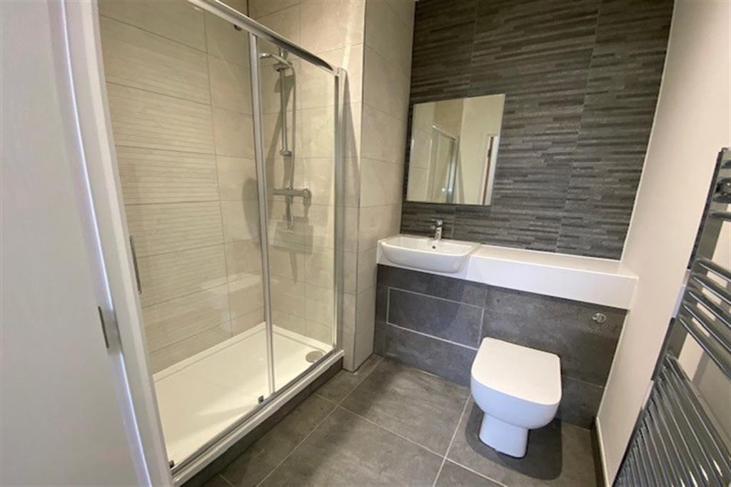 Shower+Room