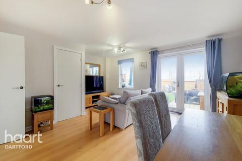 9 Silver Train Gardens, Dartford, DA1 5QD