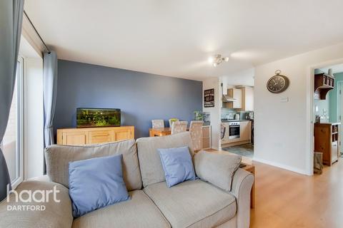 9 Silver Train Gardens, Dartford, DA1 5QD