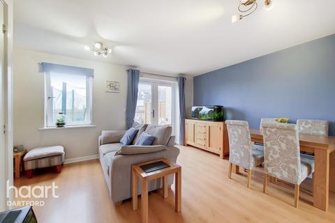 9 Silver Train Gardens, Dartford, DA1 5QD