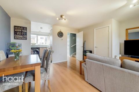 9 Silver Train Gardens, Dartford, DA1 5QD