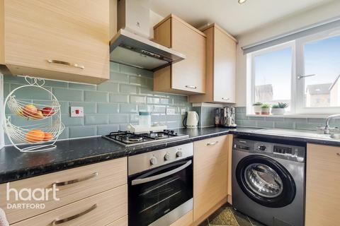 9 Silver Train Gardens, Dartford, DA1 5QD