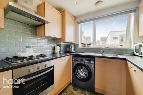 9 Silver Train Gardens, Dartford, DA1 5QD