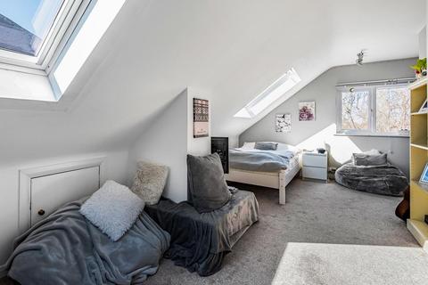116 Avondale Road, Bromley, BR1 4EY
