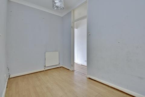 2 bedroom flat for sale - Copnor Road