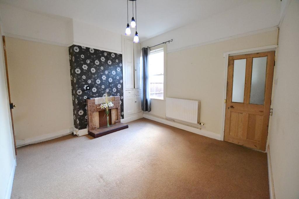 Summer Road, Erdington, Birmingham 3 bed terraced house £850 pcm (£