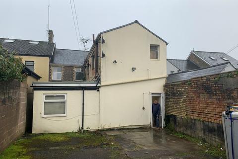 25 Cardiff Road, Taffs Well, Cardiff, CF15 7RB