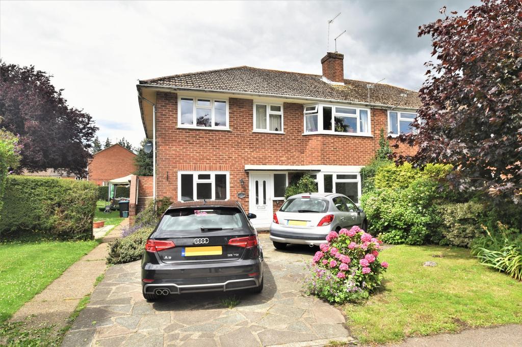 Old Dean, Bovingdon, Hemel Hempstead, Hertfordshire, HP3 2 bed
