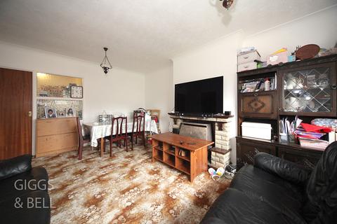 15 Abigail Close, Luton, LU3 1ND