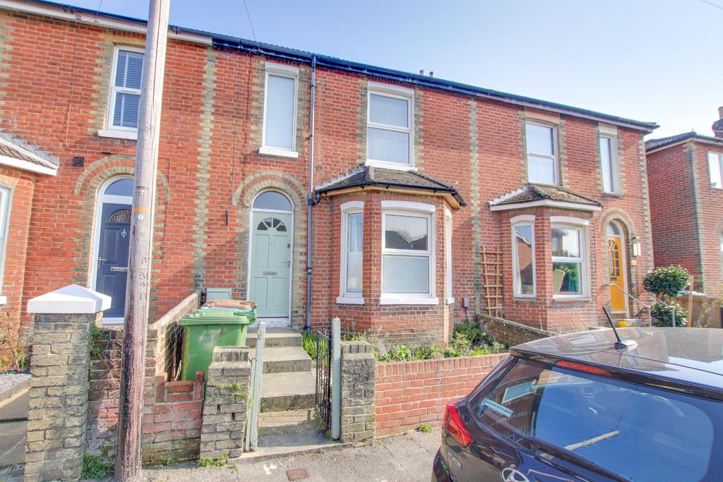 Glen Road, Woolston 2 bed terraced house £260,000
