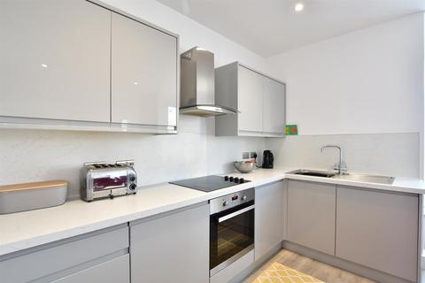 2 bedroom flat for sale - Lowther Road, Brighton, East Sussex