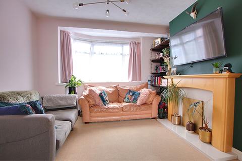 6 Braeside Road, Southampton, SO19 7AX