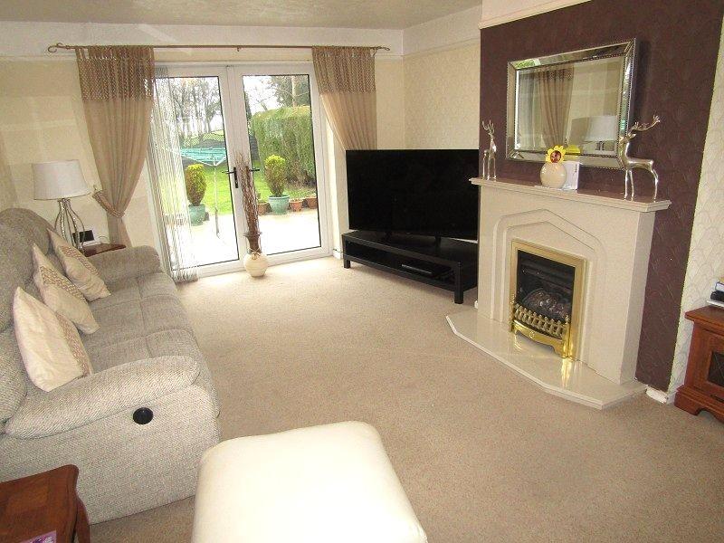 Cwm Chapel Road, Bonymaen, Swansea... 3 bed semidetached house £149,995