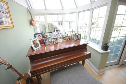 35 Manor View, London, N3 2ST