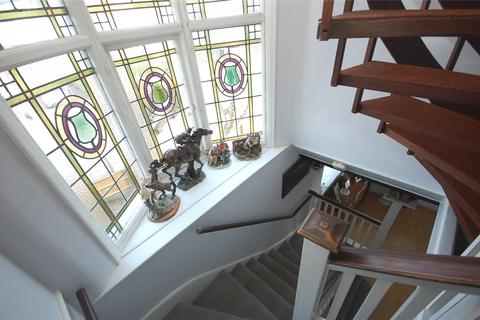 35 Manor View, London, N3 2ST