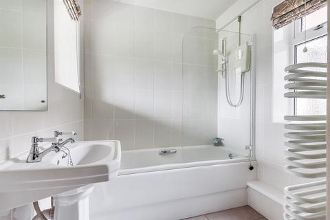 2, Sixpenny Yard Edinburgh Square, Midhurst, GU29 9NL