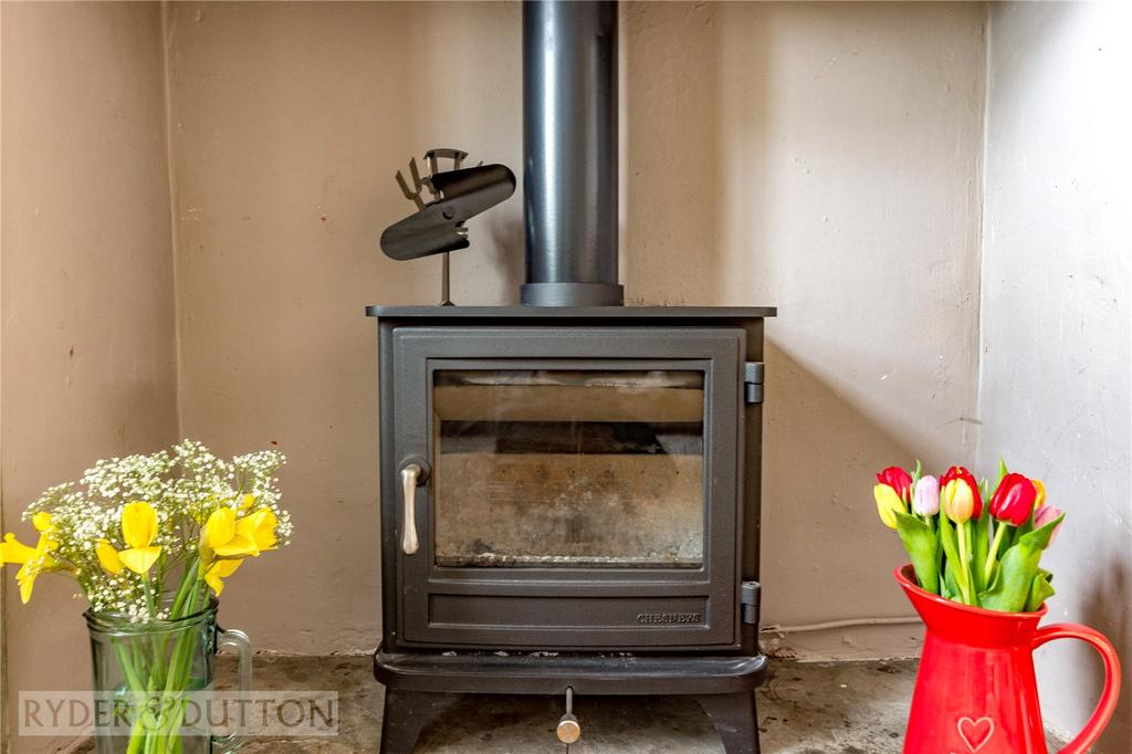 Feature Log Burner