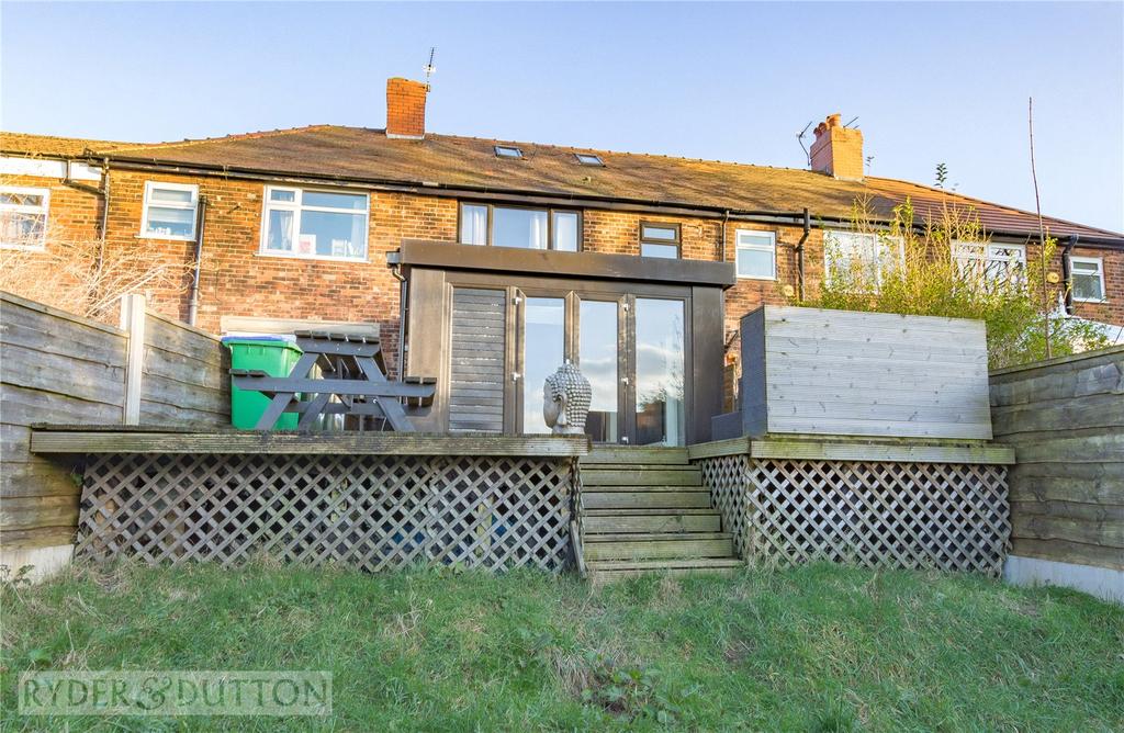 Westfield Avenue, Alkrington... 3 bed terraced house £210,000