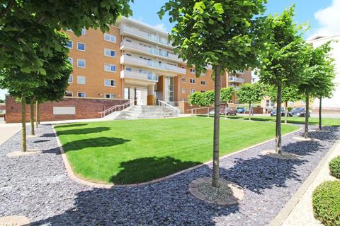 1 bedroom apartment to rent, Zurich House, Century Wharf, Cardiff