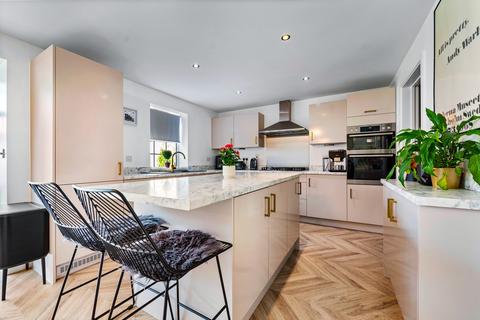 84 Trem Y Rhyd, St Fagans, Cardiff, CF5 6FW