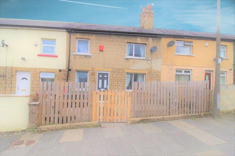 St. Leonards Road, Girlington, Bradford, BD8 9QE 2 bed terraced house