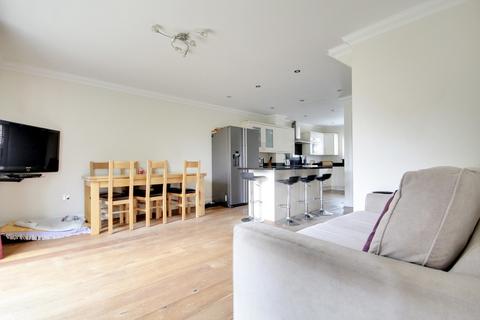 5 bedroom end of terrace house for sale - Sycamore Court, Findon Village, Worthing BN14 0WA