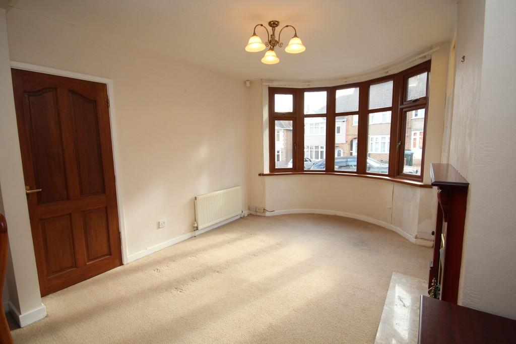 Ashington Grove, Coventry 3 bed terraced house £875 pcm (£202 pw)