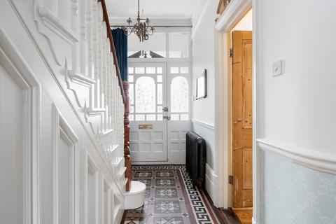 15 Aldersbrook Road, London, E12 5HH