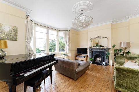 15 Aldersbrook Road, London, E12 5HH
